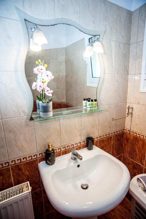 Nikos Apartments Spacious And Panoramic Аргостоліон Екстер'єр фото